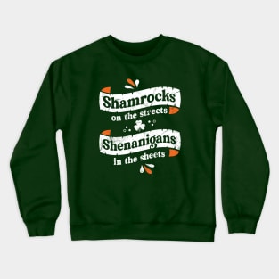 Vintage Distressed Irish Shamrock - St Paddy's Day - Craic Crew Crewneck Sweatshirt